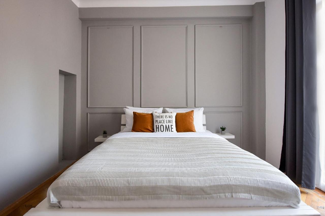 Stylish & Spacious Apartment Near The Old Town - A Touch Of History, A Dash Of Modernity Bukarest Eksteriør billede