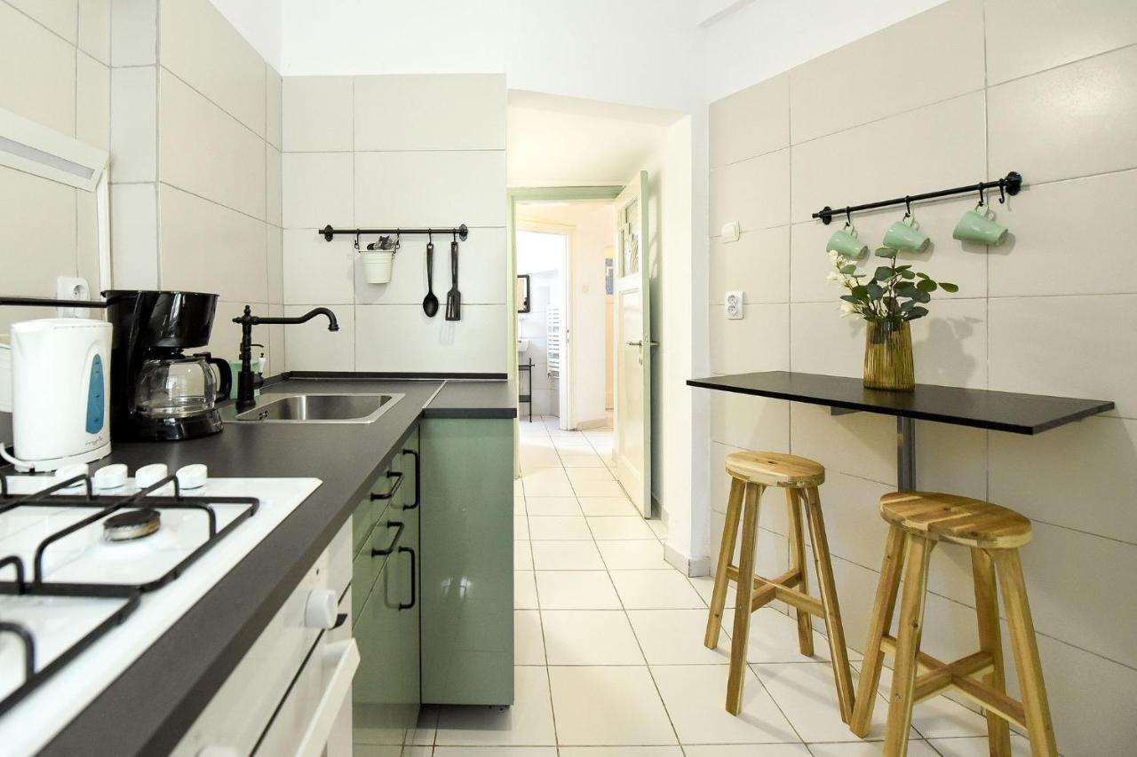 Stylish & Spacious Apartment Near The Old Town - A Touch Of History, A Dash Of Modernity Bukarest Eksteriør billede