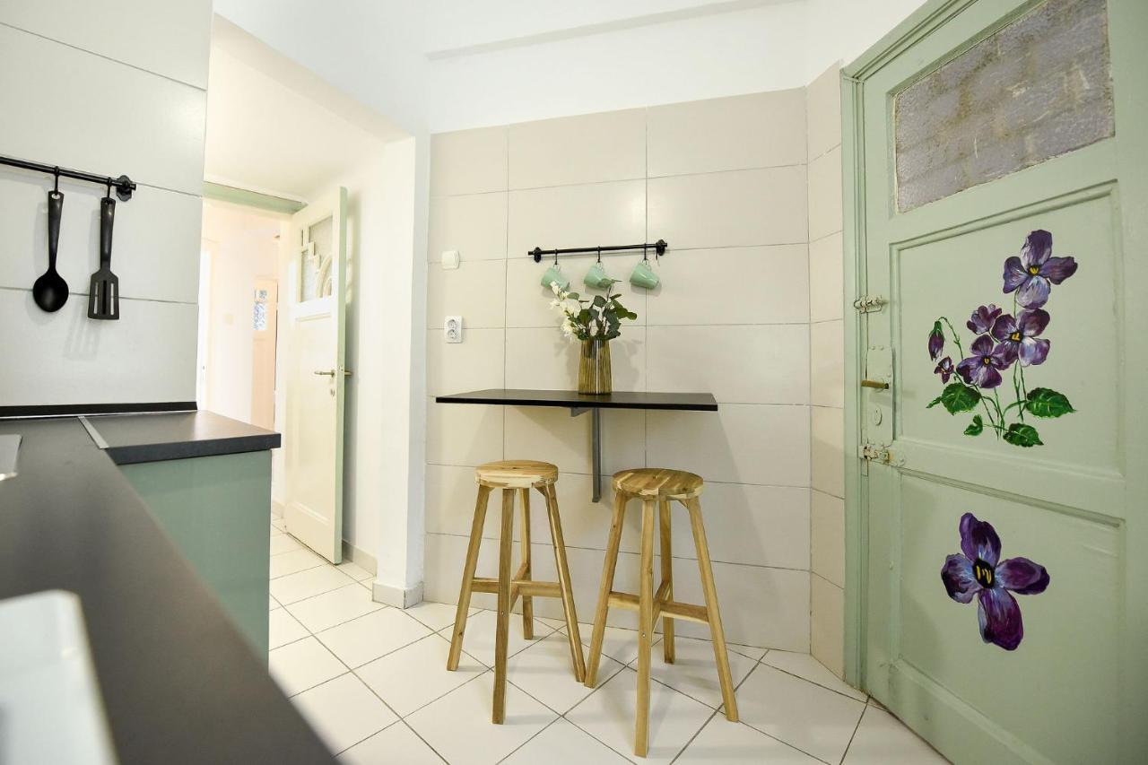 Stylish & Spacious Apartment Near The Old Town - A Touch Of History, A Dash Of Modernity Bukarest Eksteriør billede